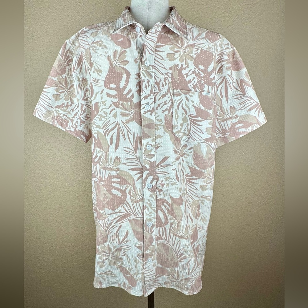 Laguna men’s short sleeve, button down, lightweight shirt. Size Large. NWT
